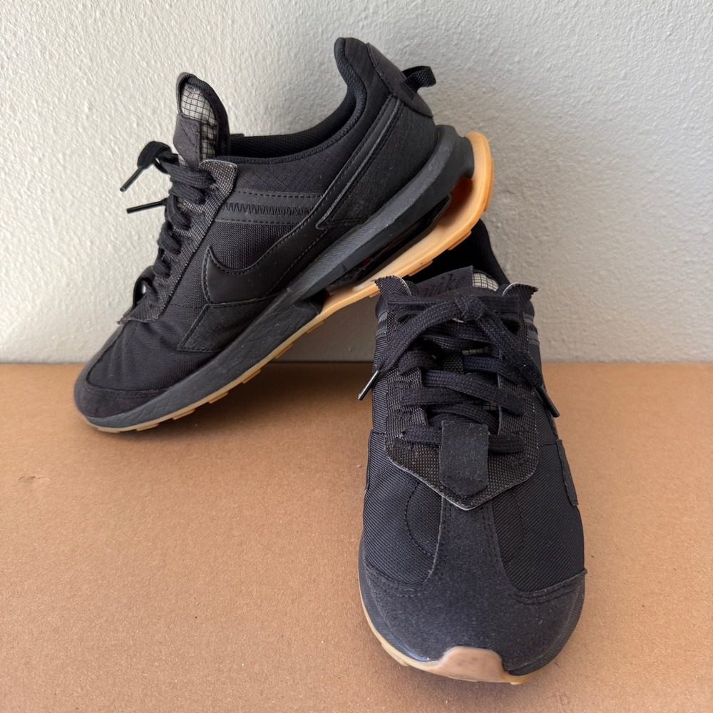 Nike Air Max Pre-Day Black Gum Light Brown DZ4397-001 Mens Size 9 Sneaker